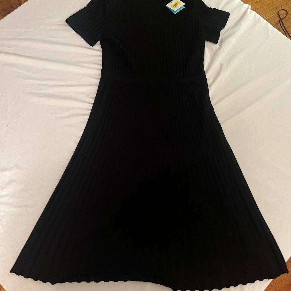 Ming Wang Black Midi Dress